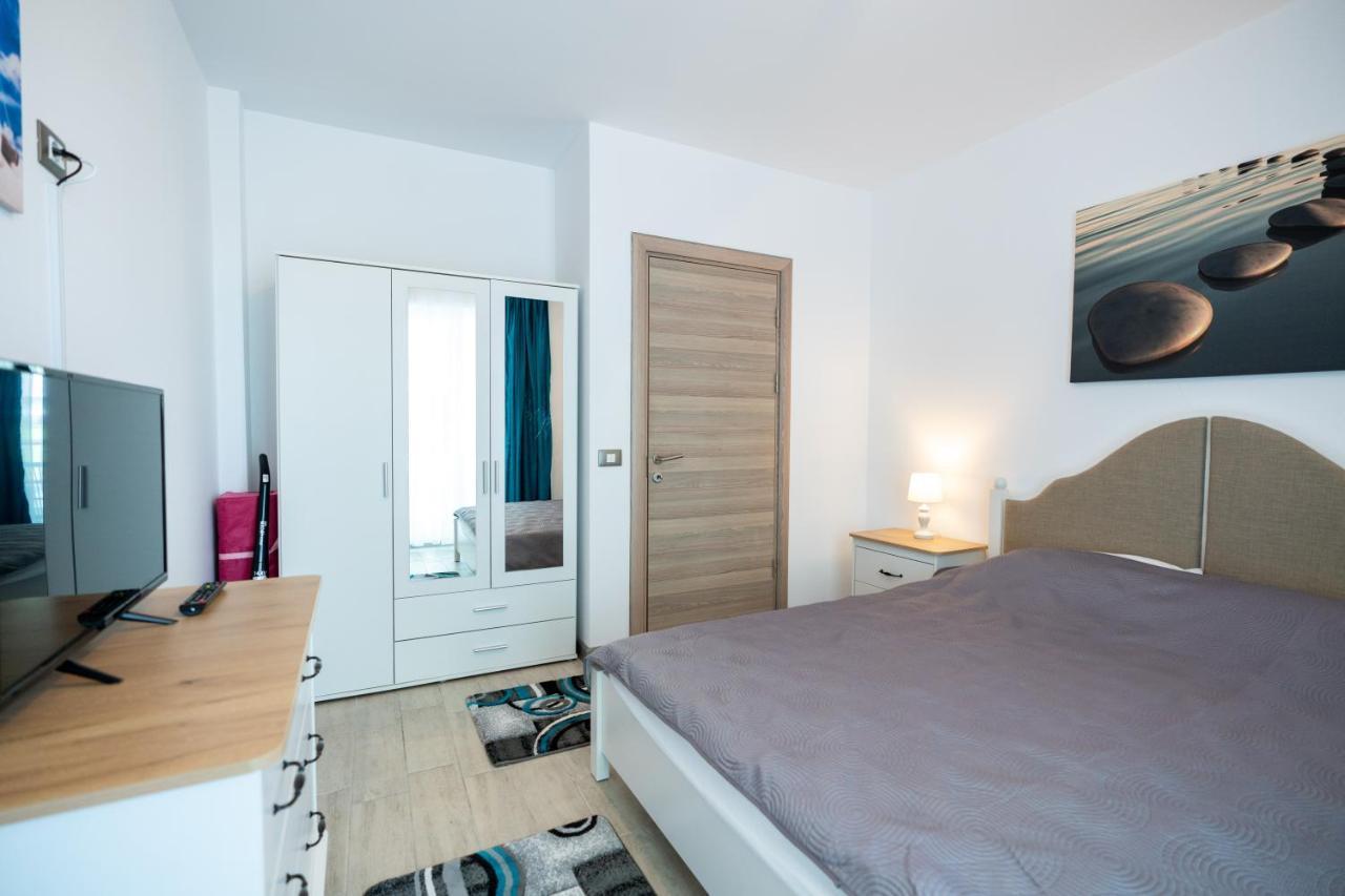 San Francisco Aparthotel Pool & Spa Mamaia Nord Năvodari Екстериор снимка