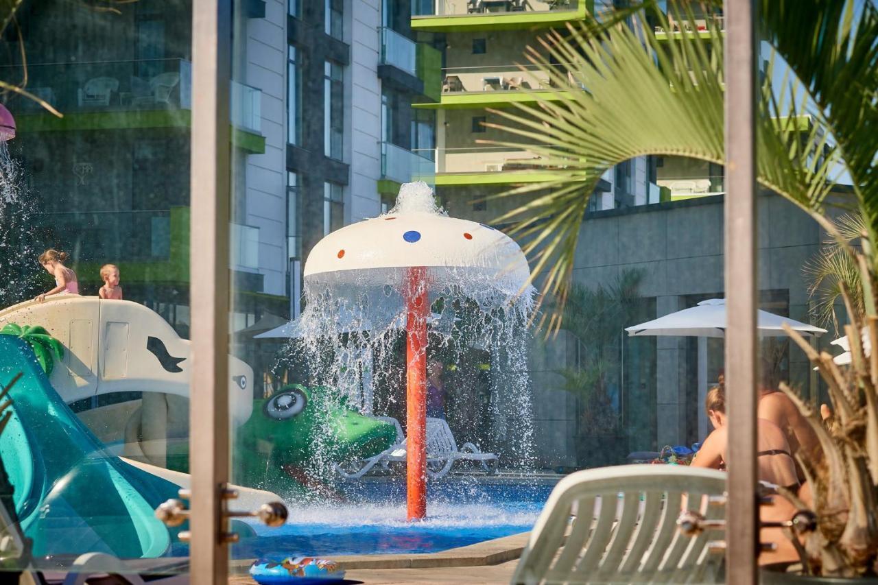 San Francisco Aparthotel Pool & Spa Mamaia Nord Năvodari Екстериор снимка
